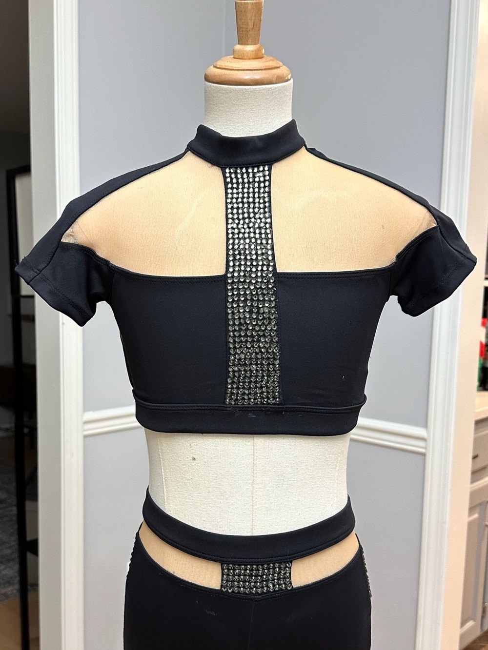Black crop top with leggings costume CXL